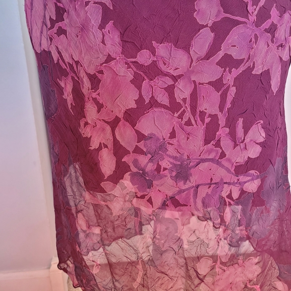 Maroon Lined Dress With Watercolor Floral Detail - Picture 4 of 6